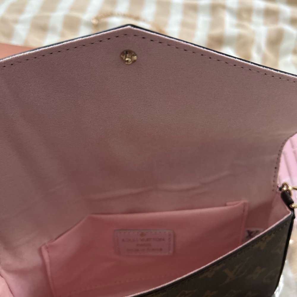 Brown Monogram Bag - Picture 6 of 13